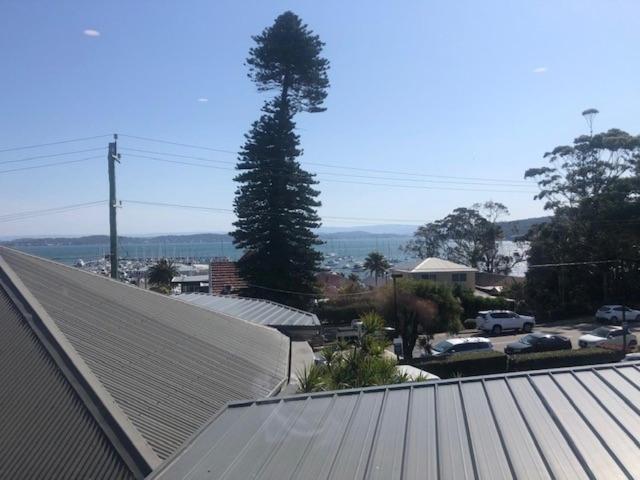 Gunyah Hotel Belmont Exterior photo