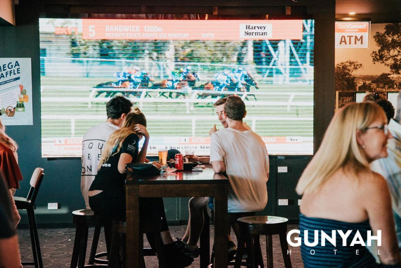 Gunyah Hotel Belmont Exterior photo