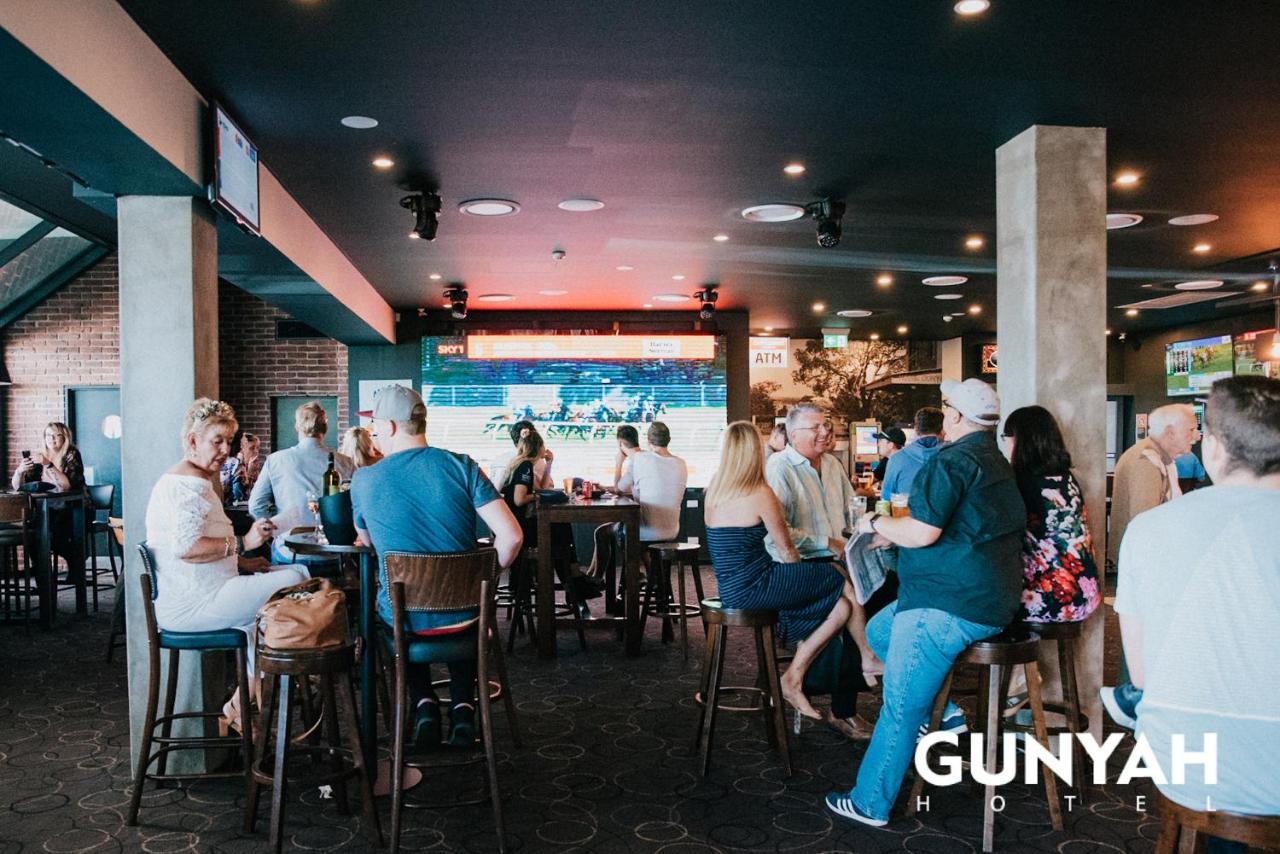 Gunyah Hotel Belmont Exterior photo